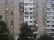 Satılır 3 otaqlı 75 m2 köhnə tikili Ayna Sultanova heykəli