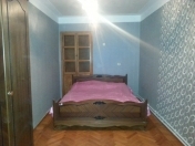 İcarəyə verilir 3 otaqlı 75 m2 köhnə tikili Bakı Dövlət Universiteti