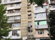 Satılır 4 otaqlı 100 m2 köhnə tikili Yasamal r.