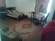 İcarəyə verilir 1 otaqlı 33 m2 köhnə tikili Elmlər Akademiyası m.