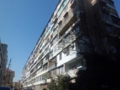 Satılır 3 otaqlı 100 m2 köhnə tikili İqtisadiyyat Universiteti