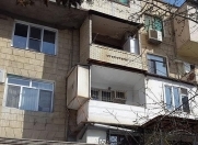 Satılır 4 otaqlı 100 m2 köhnə tikili Elmlər Akademiyası m.
