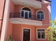 Satılır 6 otaqlı 390 m2 həyət evi Bakıxanov