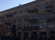 Satılır 2 otaqlı 75 m2 köhnə tikili İçəri Şəhər