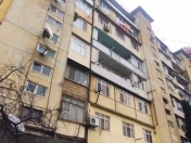 Satılır 2 otaqlı 58 m2 köhnə tikili İnşaatçılar m.