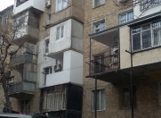 Satılır 1 otaqlı 35 m2 köhnə tikili Yasamal r.