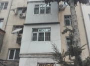 Satılır 4 otaqlı 85 m2 köhnə tikili İnşaatçılar m.