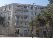 Satılır 3 otaqlı 120 m2 köhnə tikili Yasamal r.
