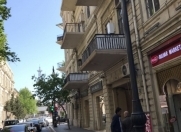 İcarəyə verilir 2 otaqlı 55 m2 ofis Rabitə və Yüksək Texnologiyalar Nazirliyi