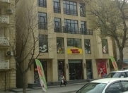 İcarəyə verilir 10 otaqlı 210 m2 ofis Koala parkı