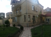 İcarəyə verilir 5 otaqlı 390 m2 həyət evi Badamdar