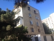 Satılır 3 otaqlı 60 m2 köhnə tikili Azadlıq prospekti m.