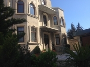 Satılır 7 otaqlı 330 m2 həyət evi Nizami r.