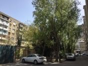 Satılır 3 otaqlı 75 m2 köhnə tikili 8 mkr