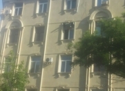Satılır 3 otaqlı 90 m2 köhnə tikili Elmlər Akademiyası m.