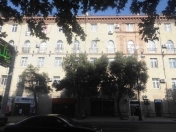 Satılır 2 otaqlı 54 m2 köhnə tikili Dövlət Statistika Komitəsi