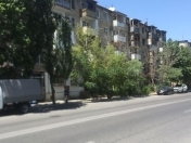 Satılır 3 otaqlı 64 m2 köhnə tikili Yasamal r.