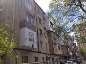 Satılır 3 otaqlı 70 m2 köhnə tikili İnşaatçılar m.