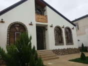 Satılır 3 otaqlı 300 m2 bağ evi Mərdəkan