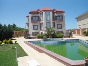 Satılır 10 otaqlı 800 m2 həyət evi Novxanı