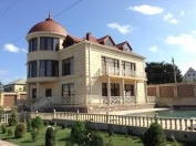 Satılır 6 otaqlı 750 m2 bağ evi İzmir parkı