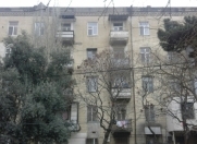 Satılır 3 otaqlı 70 m2 köhnə tikili İnşaatçılar m.