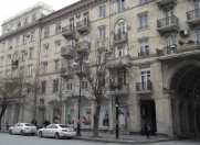 Satılır 2 otaqlı 67 m2 köhnə tikili Beşmərtəbə