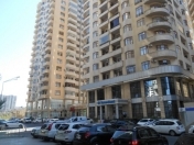 Satılır 5 otaqlı 200 m2 obyekt Elmlər Akademiyası m.