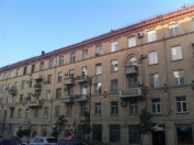 Satılır 2 otaqlı 60 m2 köhnə tikili Avropa otel