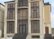 Satılır 9 otaqlı 570 m2 həyət evi Badamdar