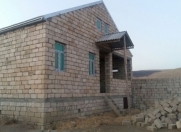 Satılır 3 otaqlı 96 m2 həyət evi Qobu