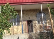 Satılır 4 otaqlı 100 m2 həyət evi Göygöl