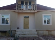 İcarəyə verilir 4 otaqlı 270 m2 həyət evi Buzovna