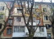 Satılır 2 otaqlı 49 m2 köhnə tikili 3 mkr