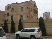 İcarəyə verilir 10 otaqlı 650 m2 həyət evi Neftçi bazası
