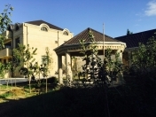 Satılır 9 otaqlı 350 m2 həyət evi Novxanı