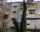 Satılır 3 otaqlı 70 m2 köhnə tikili 8 mkr