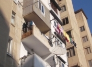 Satılır 3 otaqlı 80 m2 köhnə tikili İnşaatçılar m.