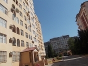 Satılır 3 otaqlı 130 m2 yeni tikili 8 mkr