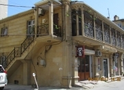 İcarəyə verilir 6 otaqlı 292 m2 həyət evi Hüseyn Cavid parkı