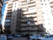 Satılır 3 otaqlı 74 m2 ofis Nizami m.