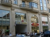 Satılır 4 otaqlı 291 m2 obyekt Sahil m.