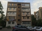 Satılır 1 otaqlı 35 m2 köhnə tikili Əhmədli m.