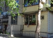 Satılır 2 otaqlı 52 m2 köhnə tikili Yasamal r.