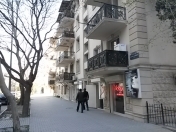 Satılır 3 otaqlı 70 m2 köhnə tikili Elmlər Akademiyası m.