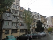 Satılır 2 otaqlı 48 m2 köhnə tikili Yasamal r.