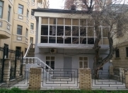 İcarəyə verilir 8 otaqlı 200 m2 ofis Nəriman Nərimanov m.