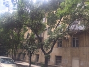 Satılır 3 otaqlı 80 m2 köhnə tikili Elmlər Akademiyası m.