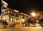 Satılır 2 otaqlı 60 m2 köhnə tikili Elmlər Akademiyası m.