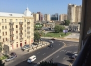 Satılır 3 otaqlı 72 m2 köhnə tikili Qış parkı